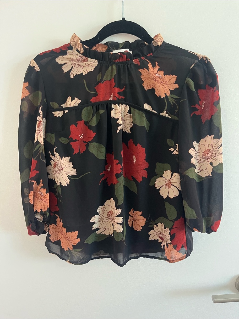 Monteau Los Angeles Floral Ruffle Sleeve Blouse Top M